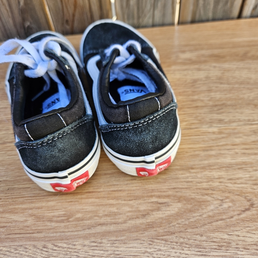 Vans Kids Black and White Sneakers 13 - Picture 9 of 16